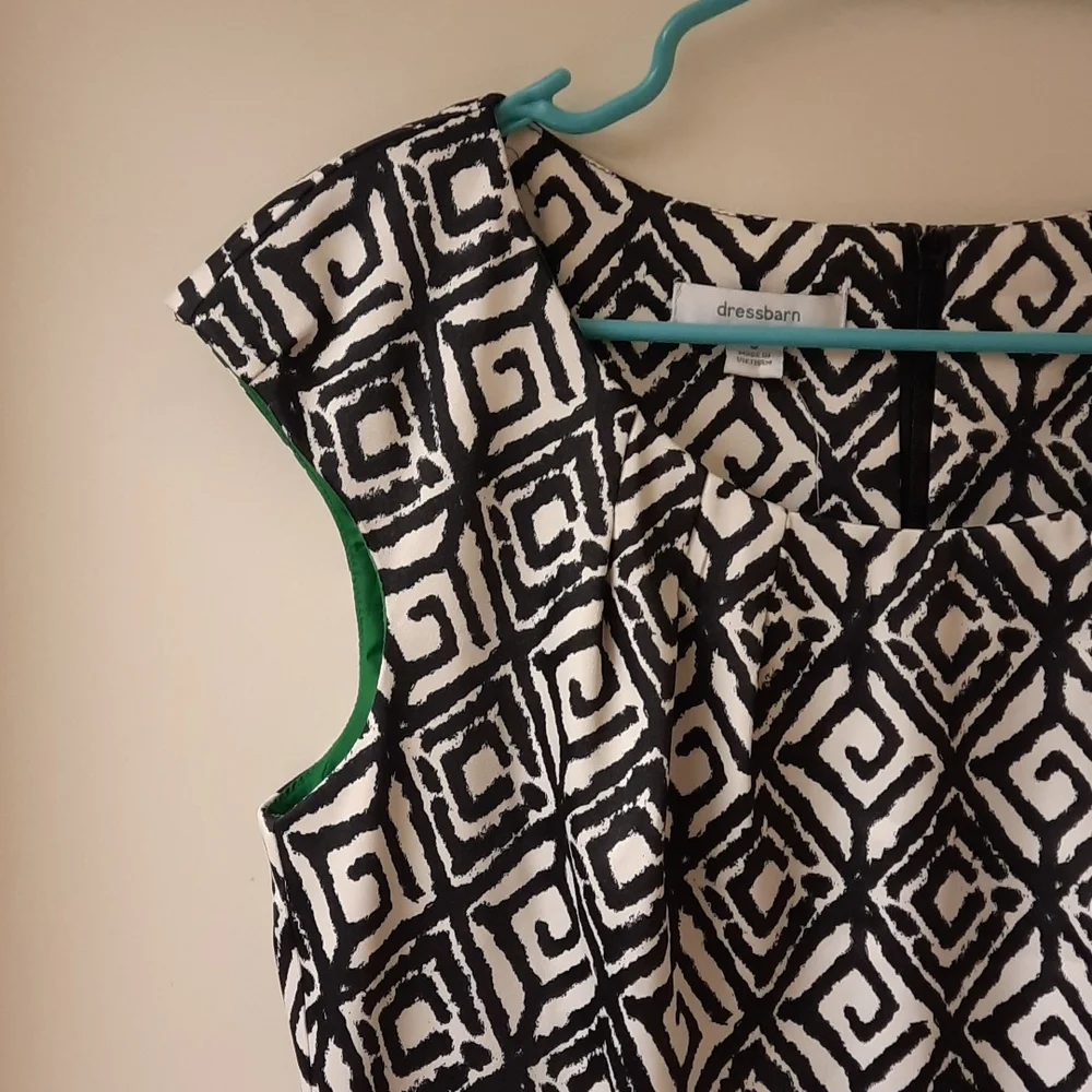 NWOT, Dress Barn Black and White Print Dress - Picture 4 of 11
